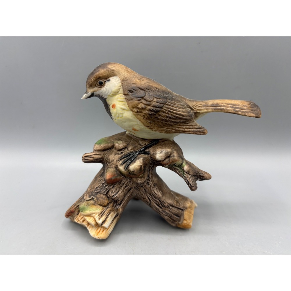 Vintage‎ Matte Porcelain Bird Figurine Sparrow on Tree Stump Hand Painted 4.5"